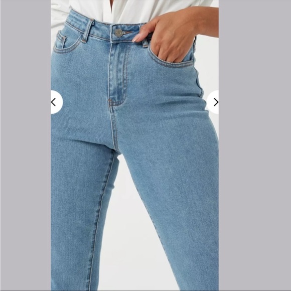 Blue High Waisted Comfort Stretch Denim Mom Jeans - Picture 3 of 4
